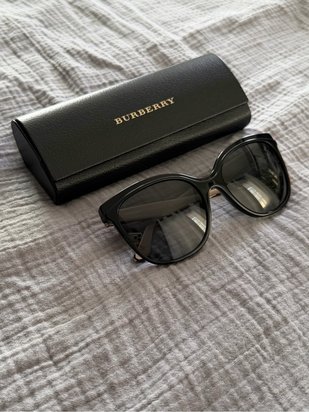 Burberry 4270 Black Sunglasses with Signature Check Temples - Picture 5 of 5
